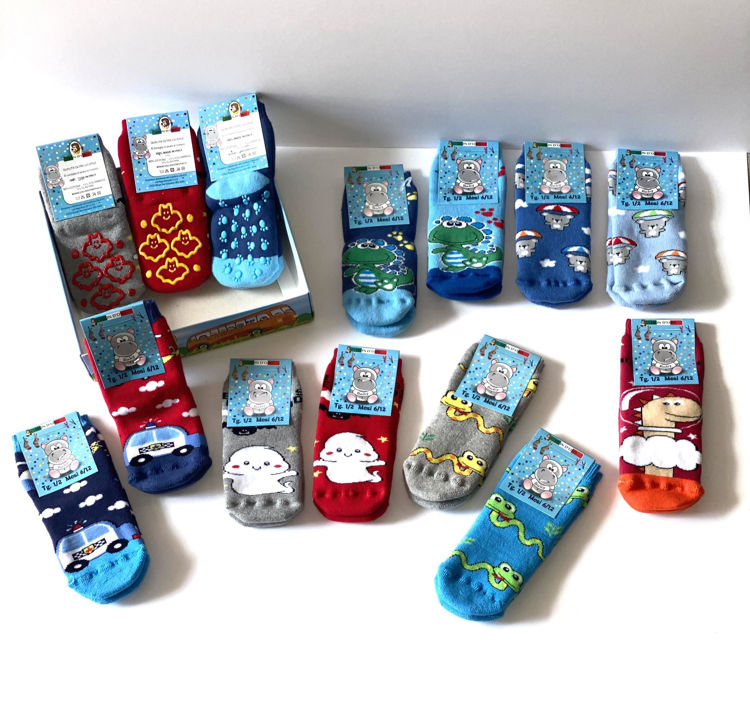 Picture of A340B BABY BOYS NON SLIP SOCKS WITH GRIPPERS